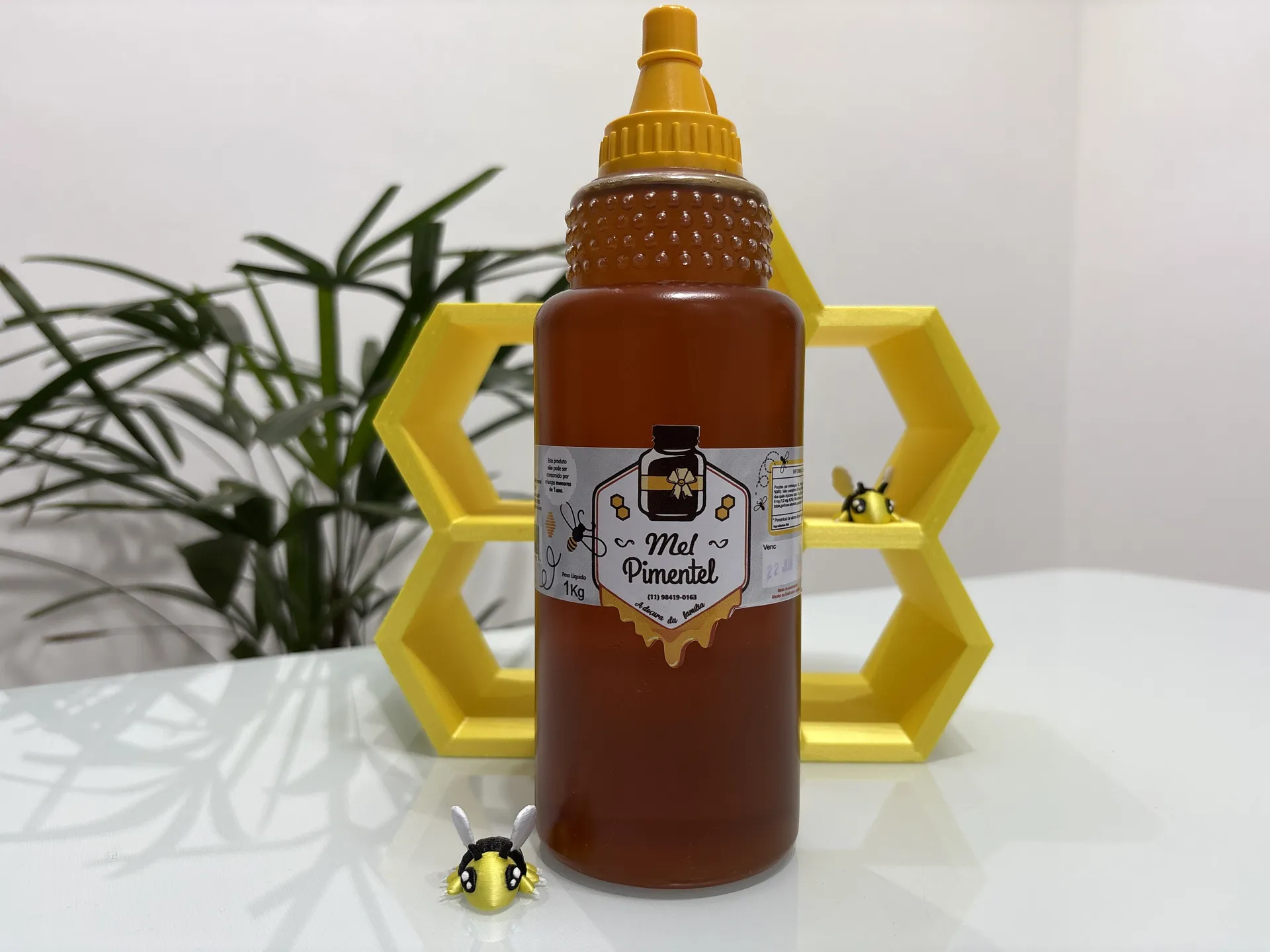 Mel Florada Eucalipto Bisnaga 1kg Apiário Mel Pimentel